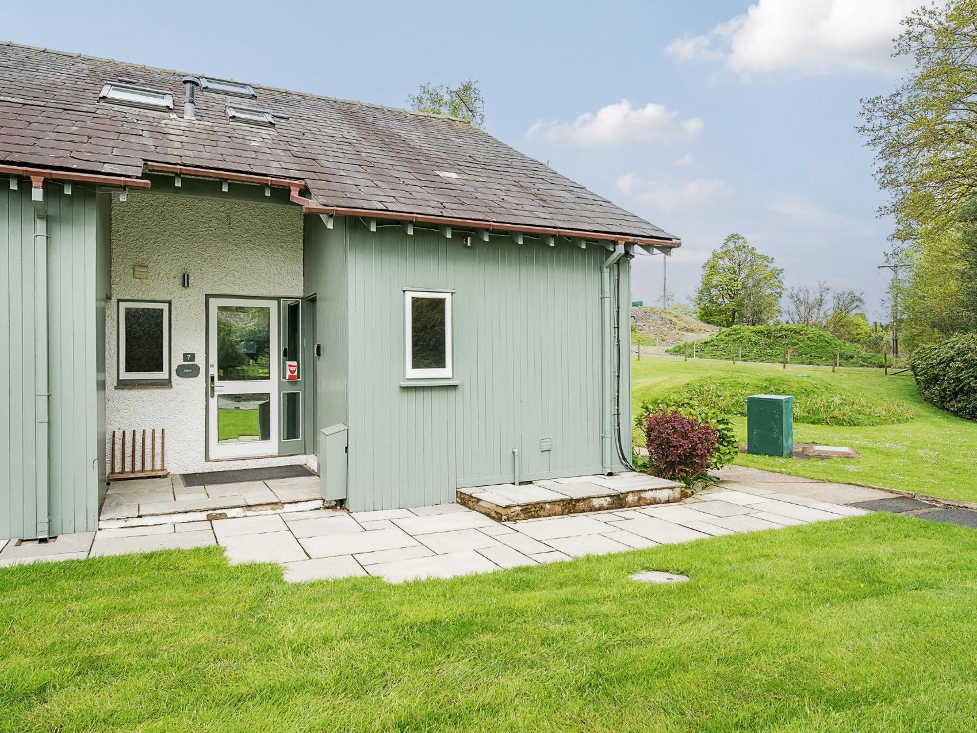 Yew - Woodland Cottages Bowness-on-Windermere Exterior photo